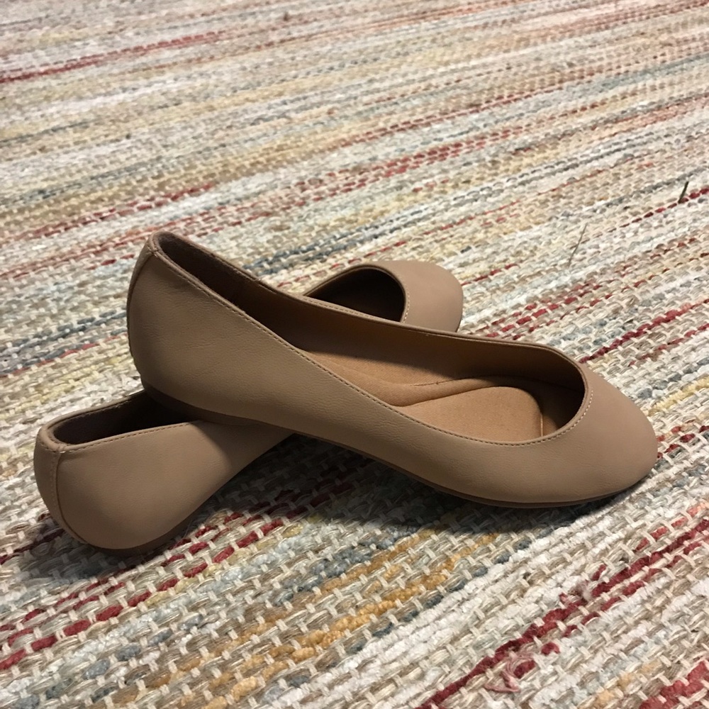 Brand new, soda flats